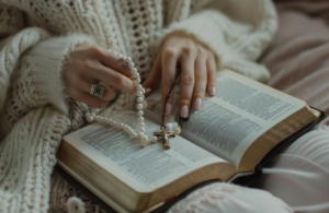 Como escolher uma bíblia feminina que combine com seu momento de vida?